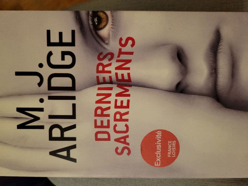 Derniers sacrements | M.J. ARLIDGE