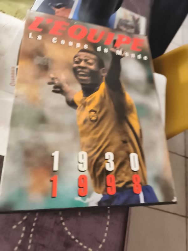 L'Equipe, la Coupe du monde : 1930-1998 | L'Equipe (périodique)