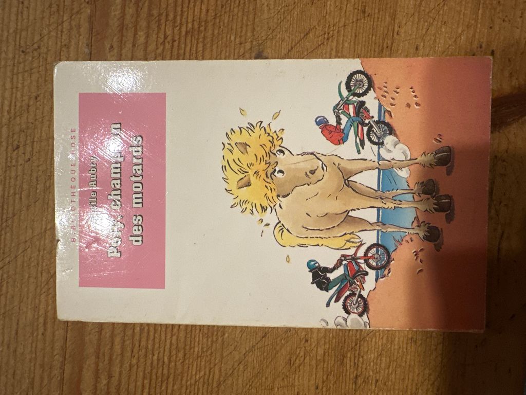 Poly, champion des motards | Cécile Aubry, Annie-Claude Martin