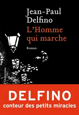 L'homme qui marche | Jean-Paul Delfino