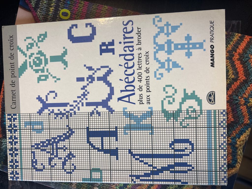 Abécédaires : plus de 400 lettres à broder aux points de croix | Aurélia Cérulei, Régis Baudonnet, Isabelle Contreau