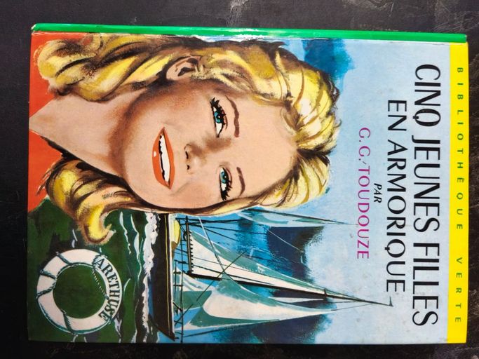 cinq jeunes filles en armorique | g.g.toudouze