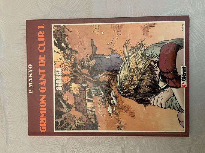 Grimion gant de cuir Tome 1 Sirène | Makyo