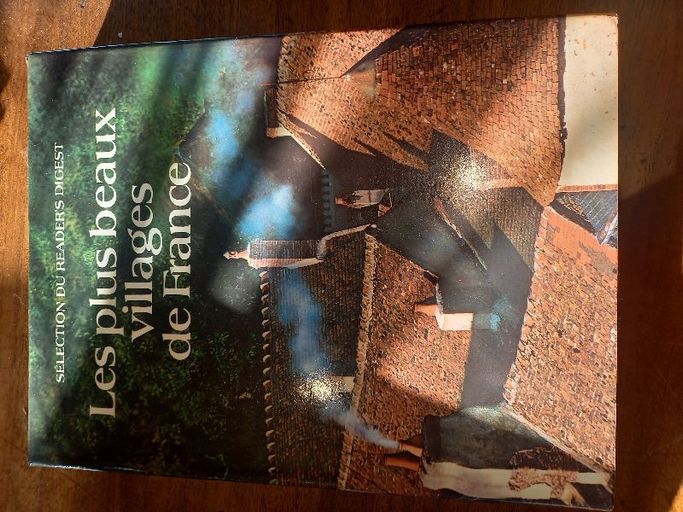 Les plus beaux villages de France | Bernard Amouretti