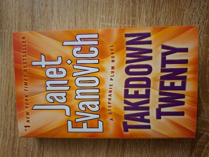 Take Down twenty A Stephanie Plum Novel | Janet evanovich