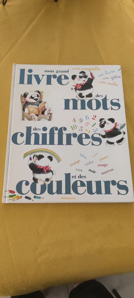 Mon grand livre des mots, des chiffres et des couleurs  | Valérie Michaut