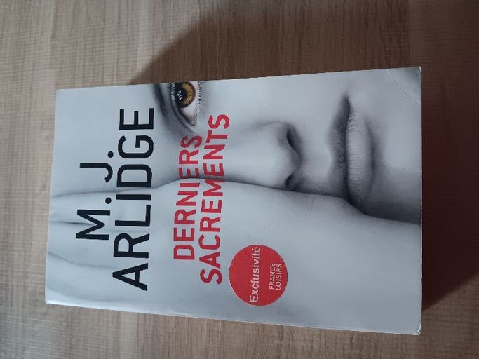 Derniers Sacrements | M.J. Arlidge