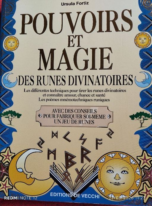 Pouvoirs et magie des runes divinatoires | Ursula Fortiz