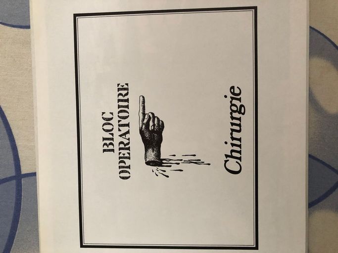 Humour Noir et Hommes En Blanc | Serre