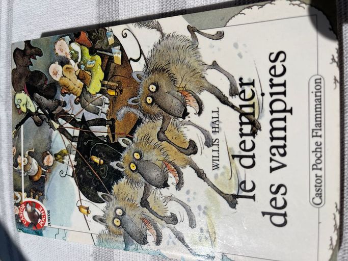 Le dernier des vampires | Willis hall