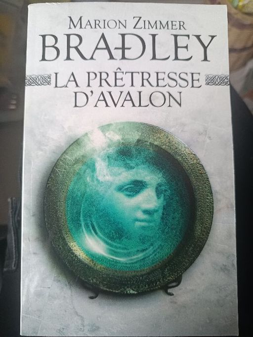 La prêtresse d'Avalon | Marion Zimmer Bradley