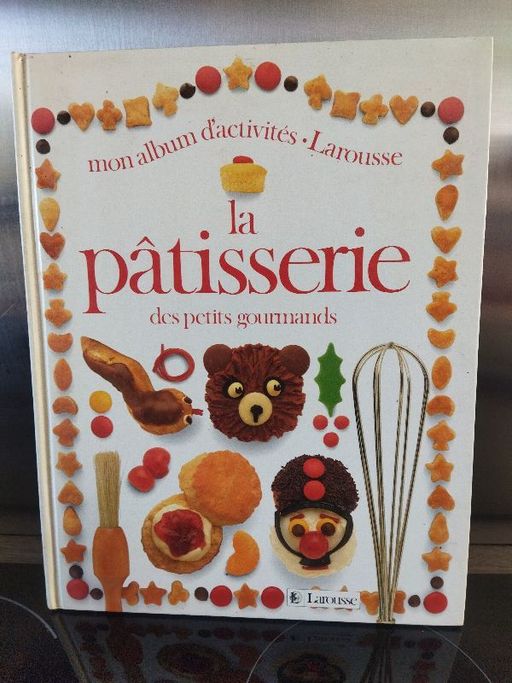 La Pâtisserie des petits gourmands | Helen Drew