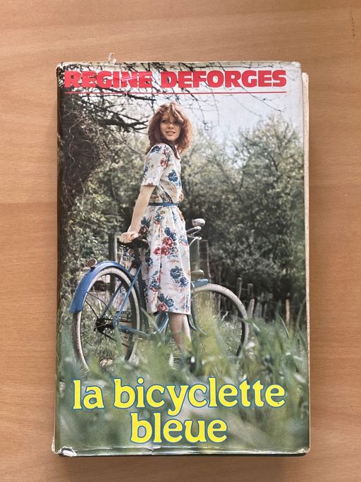 La bicyclette bleue | Regine Desforges