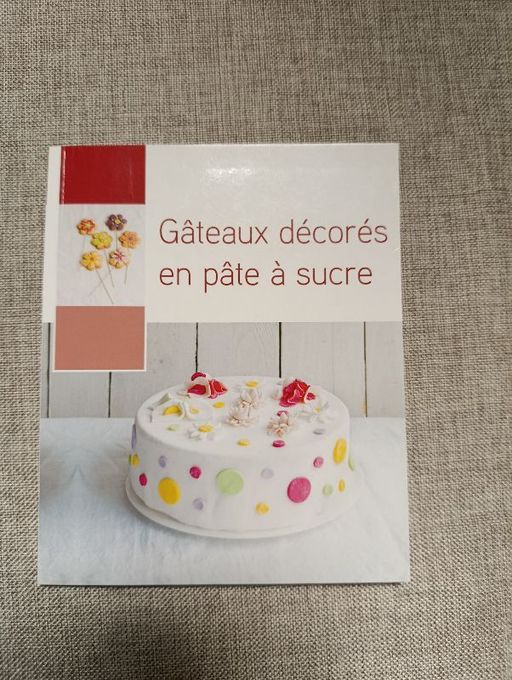Gâteau décorés en pâte à sucre | Catherine Moreau