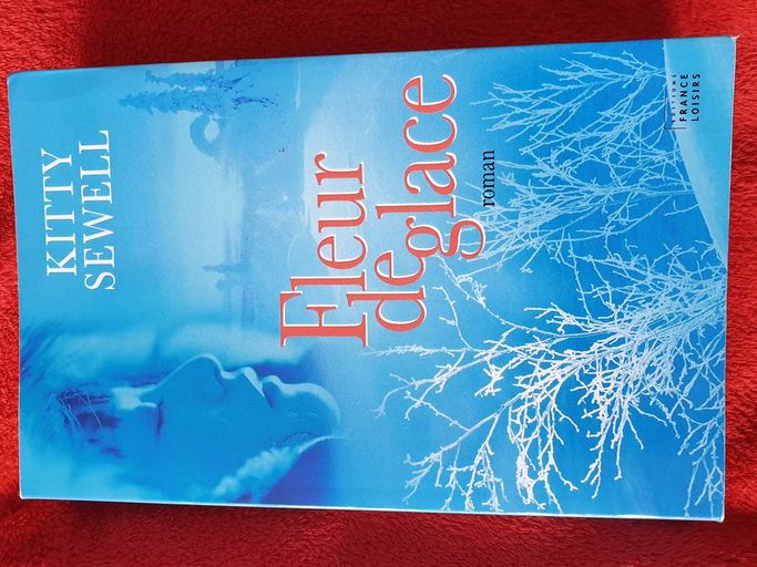Fleur de glace | Kitty Sewell 