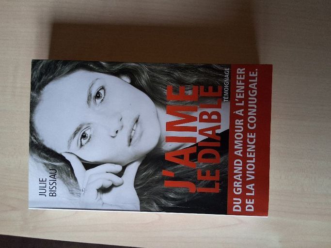 J’aime le diable | Julie bissiau