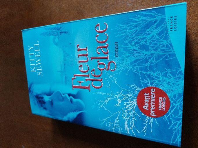 Fleur de glace | Kitty Sewell
