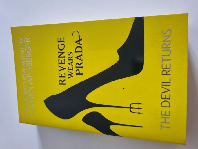 Revenge wears Prada | Lauren Weisberger