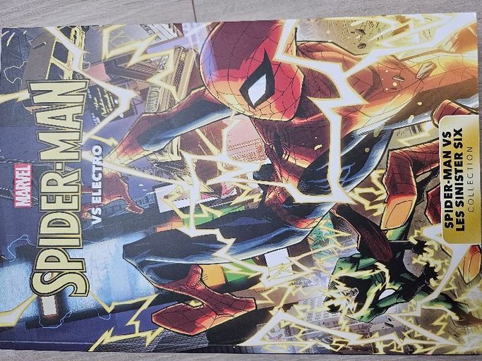 SPIDERMAN VS ELECTRO | Marvel